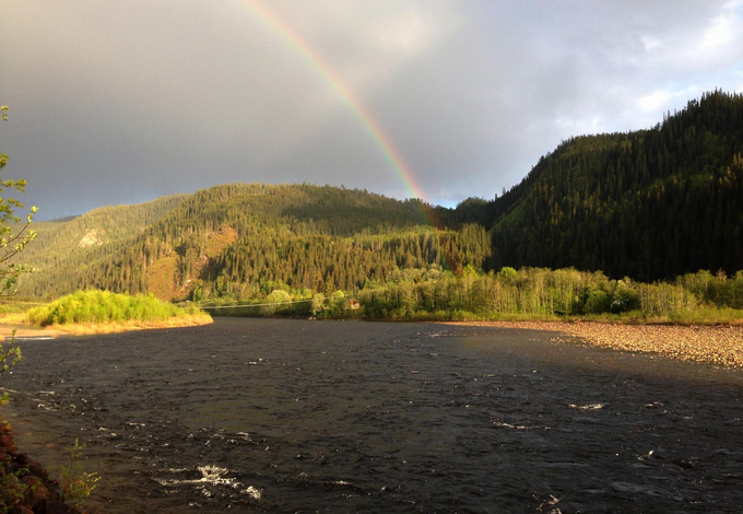 Early season rainbow over Tilseth/Renna Pool